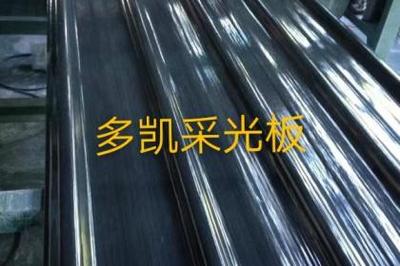 郑州新型建材产品研发与制造 透明瓦与玻璃钢瓦的创新发展